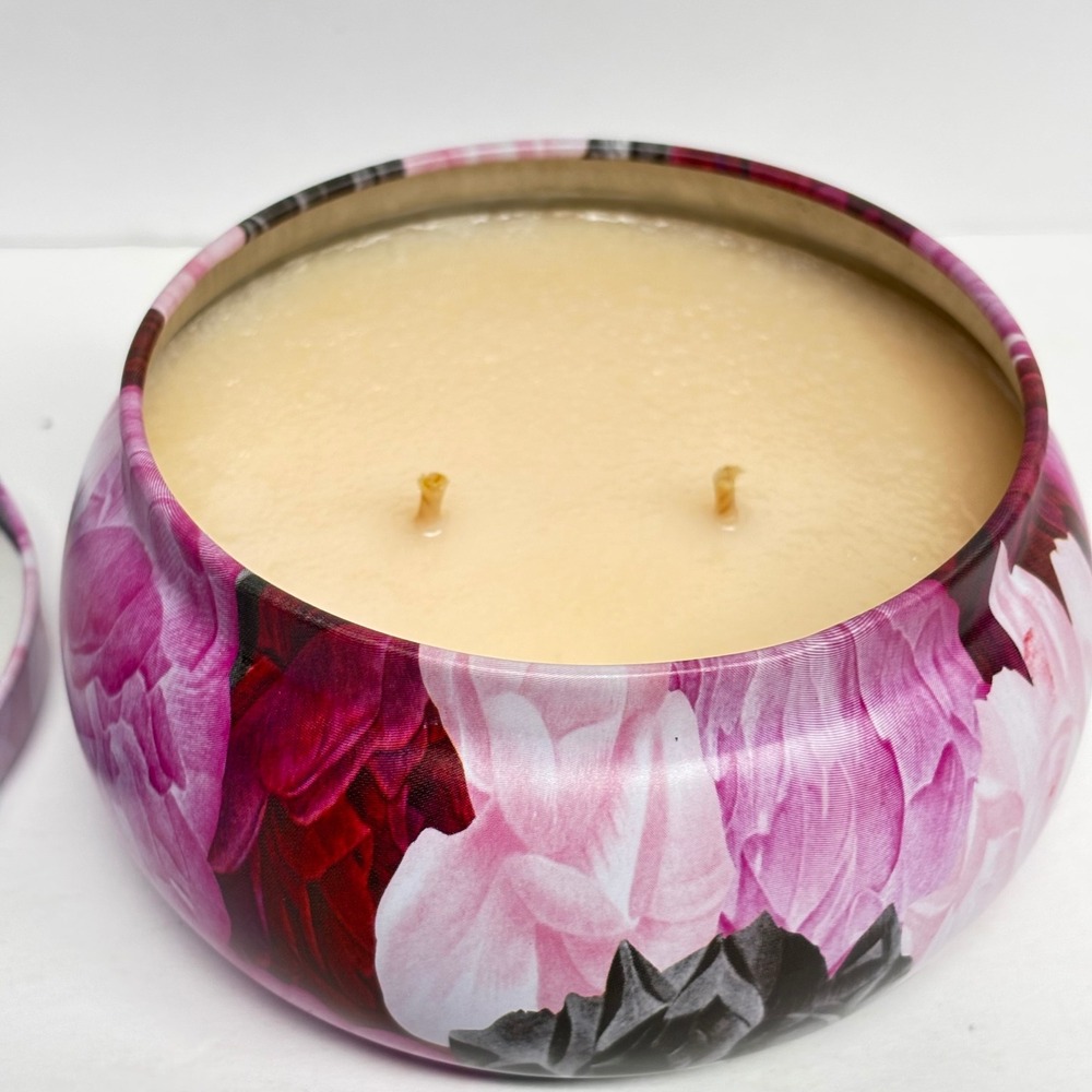 Voluspa Amaranth & Jasmine Candle 11oz 2 Wick Coconut Wax Blend Luxury Tin New - Picture 3 of 5